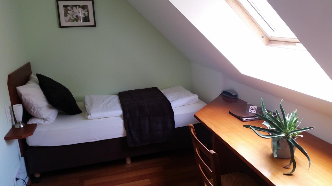 Ellenbergs Restaurant & Hotel Hessheim Zewnętrze zdjęcie